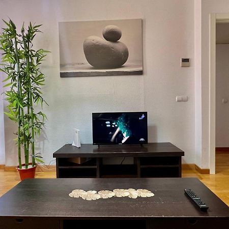 Deyanira Suite, Aeropuerto, Ifema Madrid Eksteriør billede