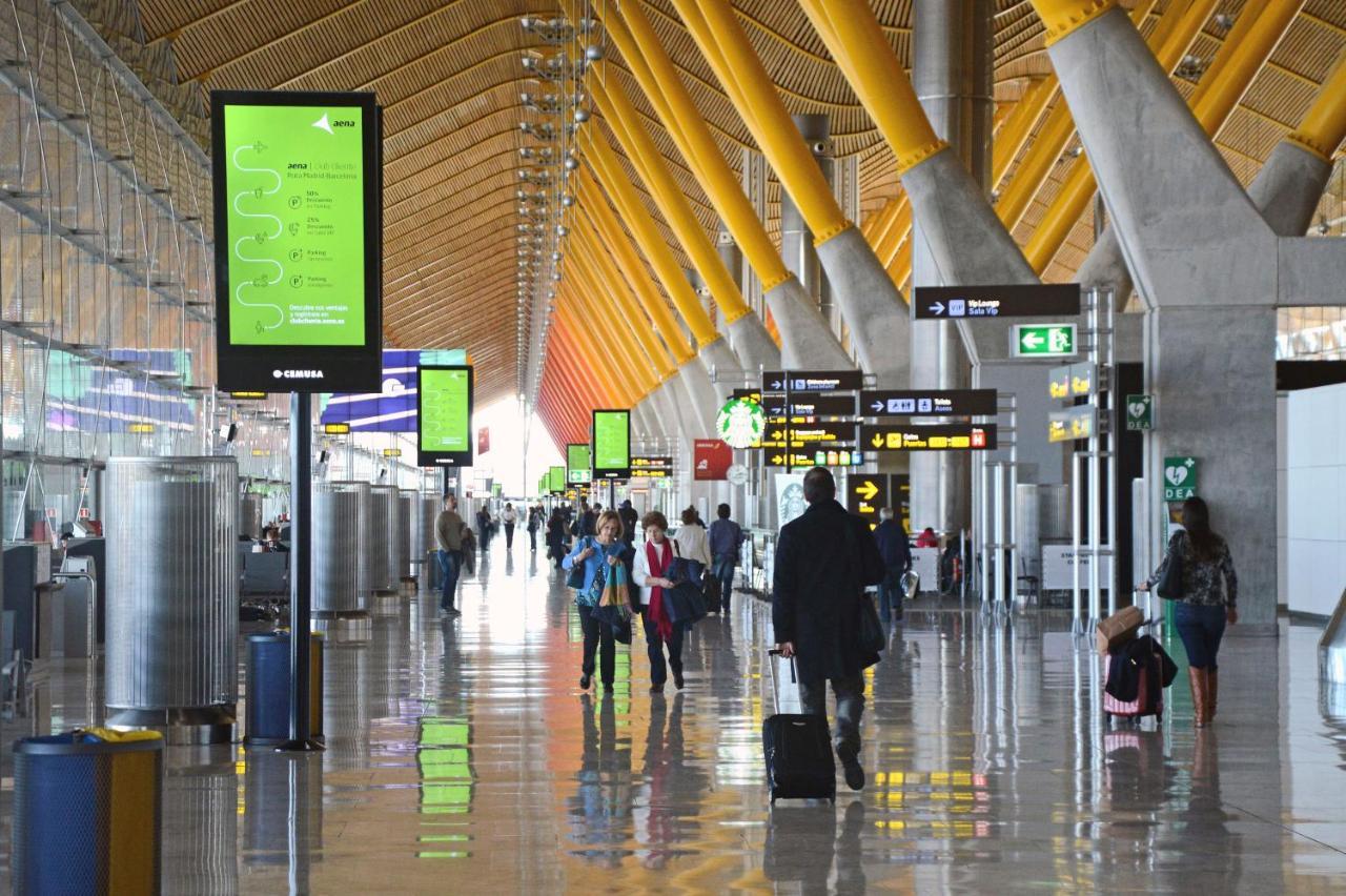 Deyanira Suite, Aeropuerto, Ifema Madrid Eksteriør billede