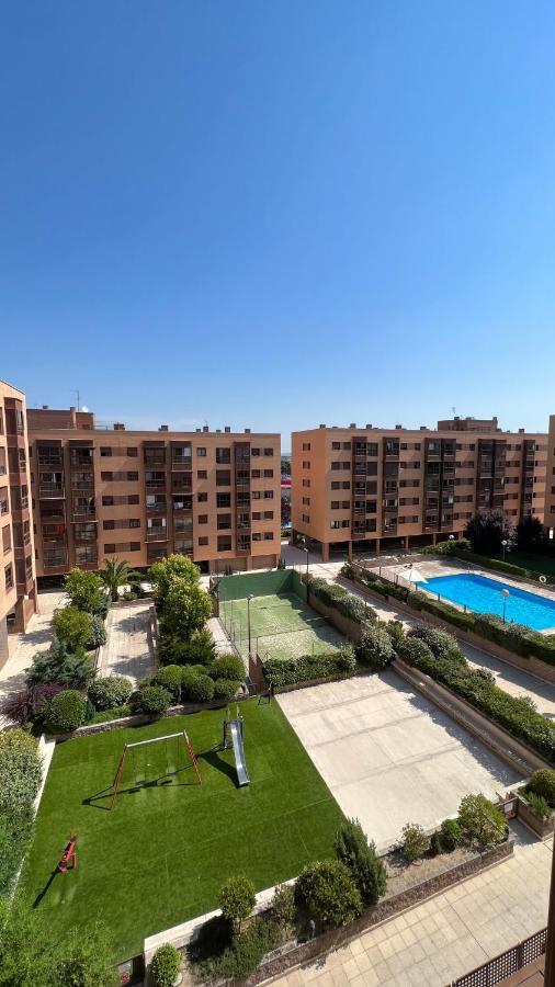 Deyanira Suite, Aeropuerto, Ifema Madrid Eksteriør billede