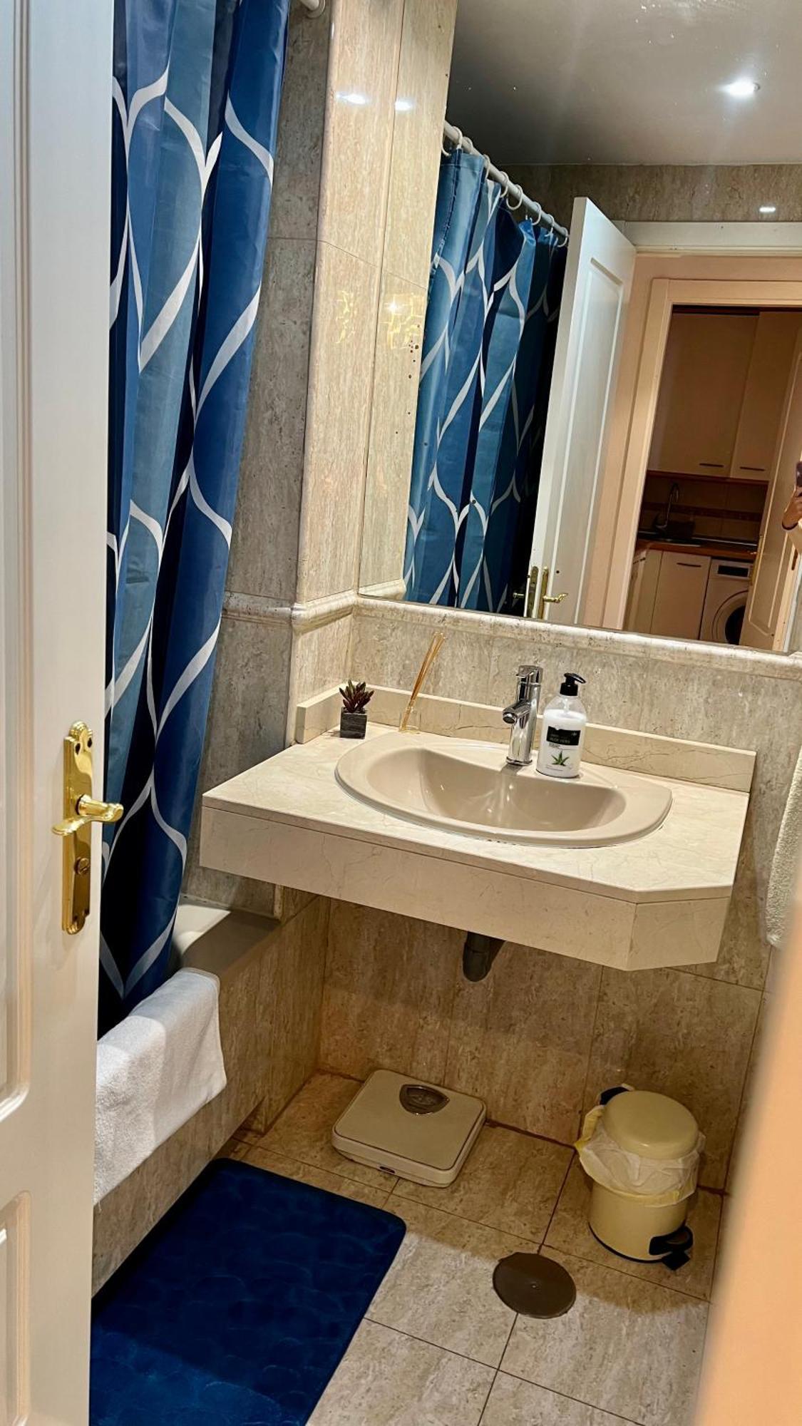 Deyanira Suite, Aeropuerto, Ifema Madrid Eksteriør billede